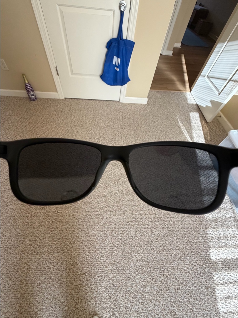 Prada sunglasses with case color Black - Picture 4 of 8
